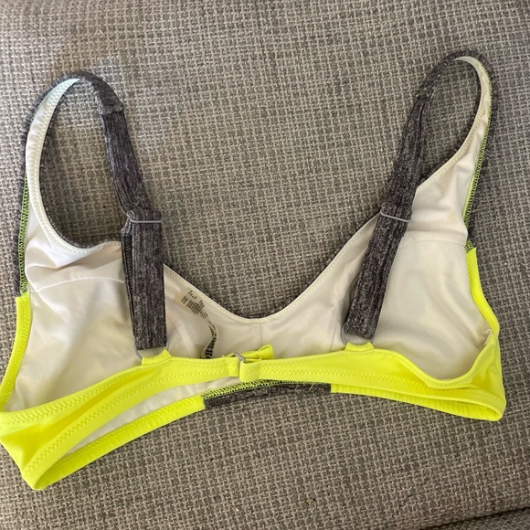 Victoria Secret Pink two piece bikini Grey and yellow  size small and medium - Picture 4 of 7